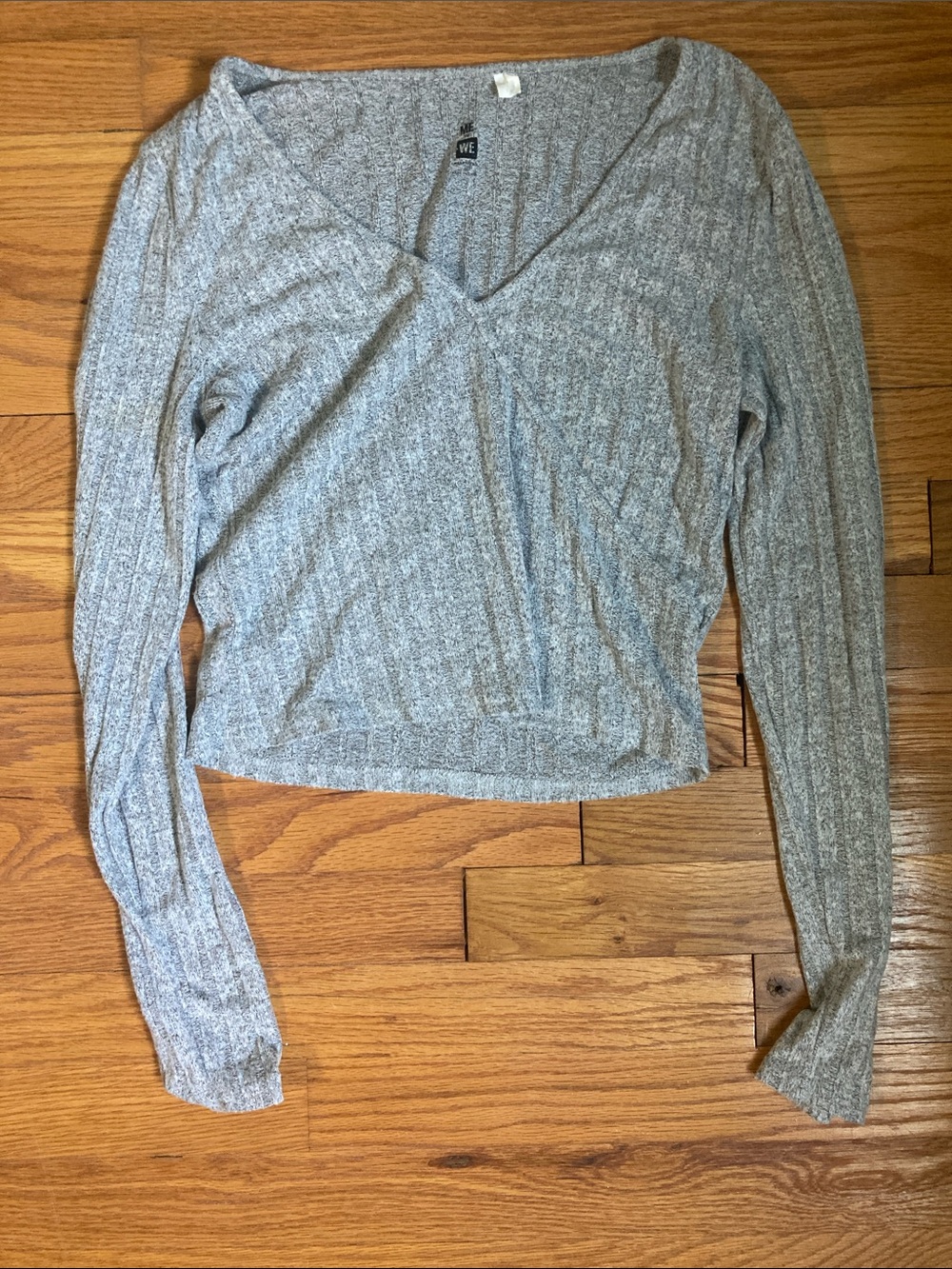 Me to We Heather Gray Ribbed V-Neck Long Sleeve Top